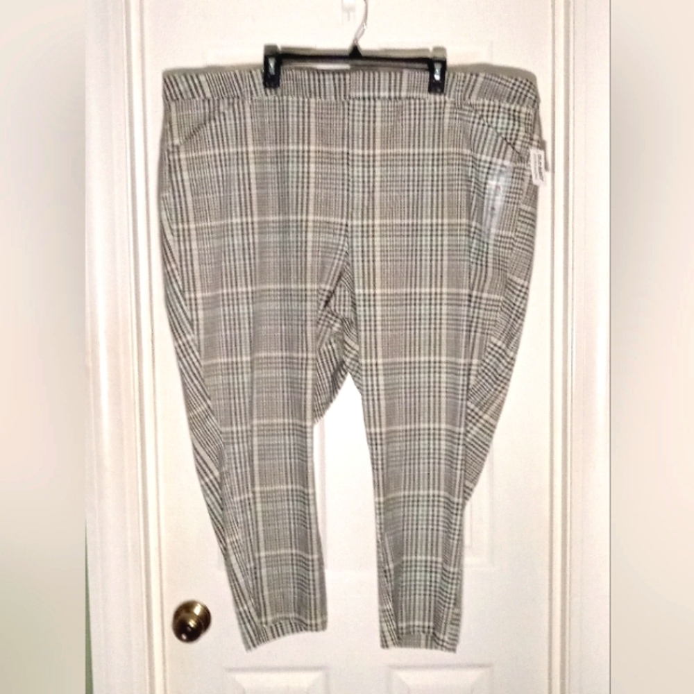 Pixie ankle pants Old Navy high rise Plus Size